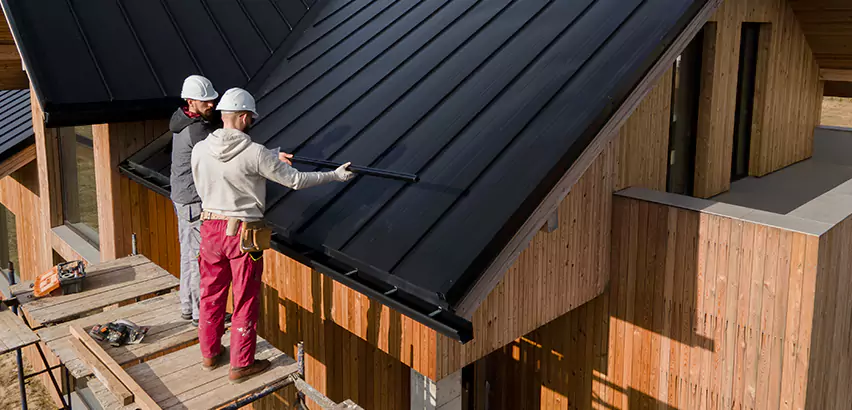 Metal Roof Maintenance in Buffalo Grove